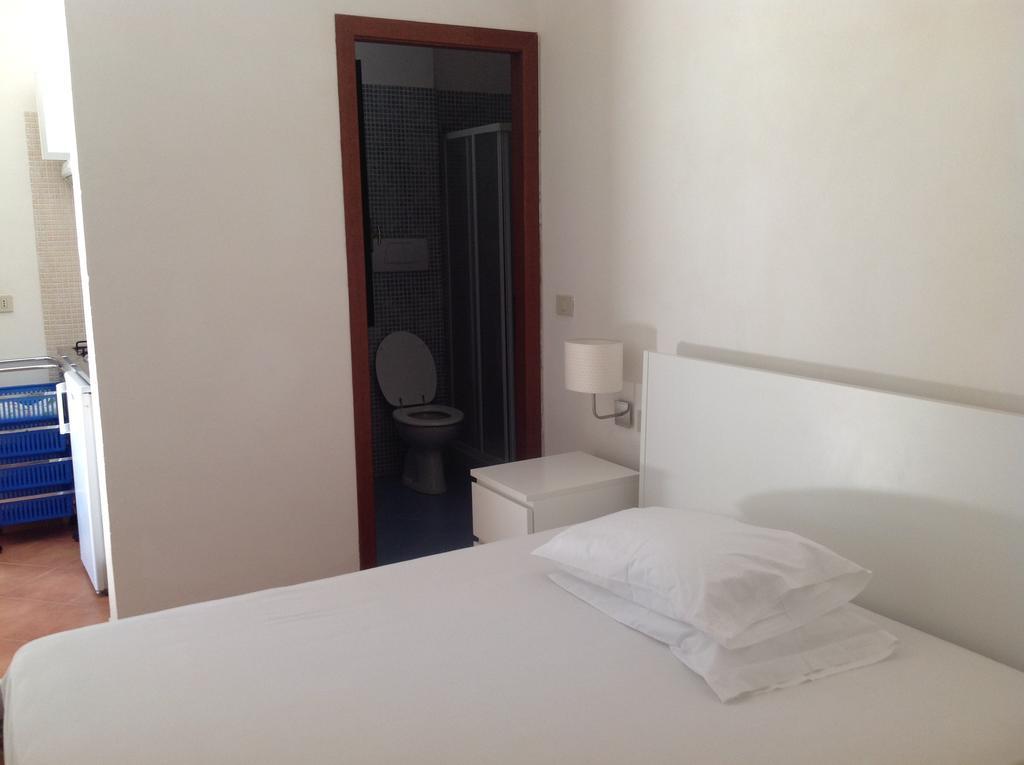 Appartamenti In Villa Senia Favignana Oda fotoğraf